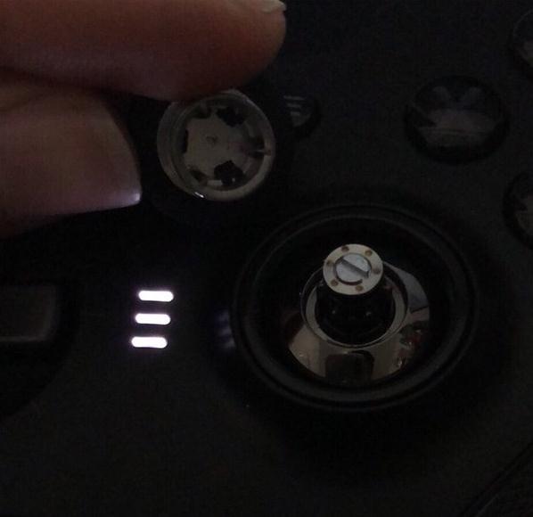 Xbox精英手柄 2:蓝牙连接PC,磁吸充电